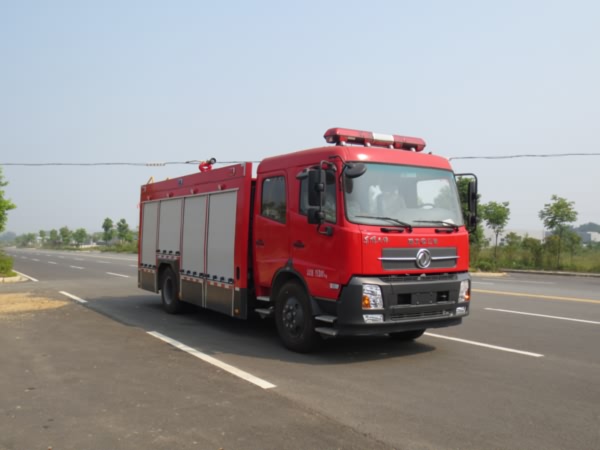 国五东风天锦7吨水罐消防车