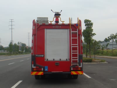 重汽T5G 6-7吨水罐消防车